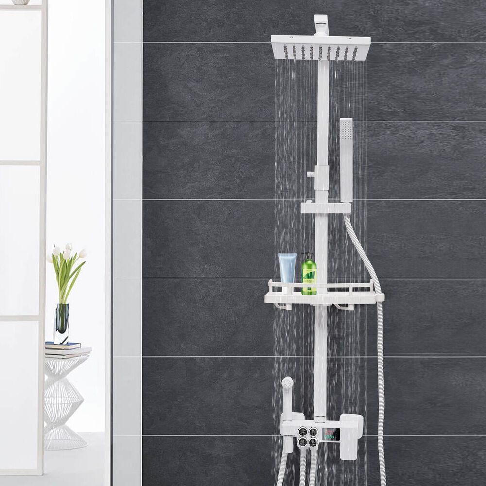 Colonne de douche blanche à écran digital avec tablette et ciel de pluie — vue 2