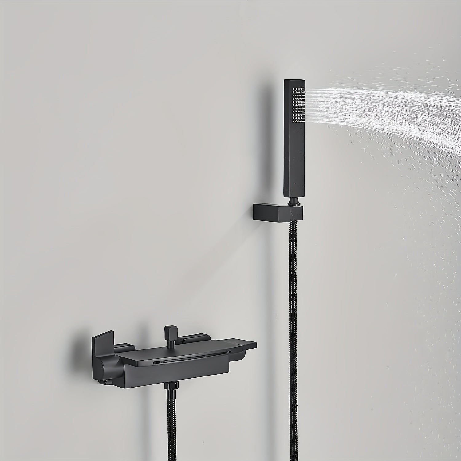 Mitigeur de baignoire cascade en laiton, pose mural